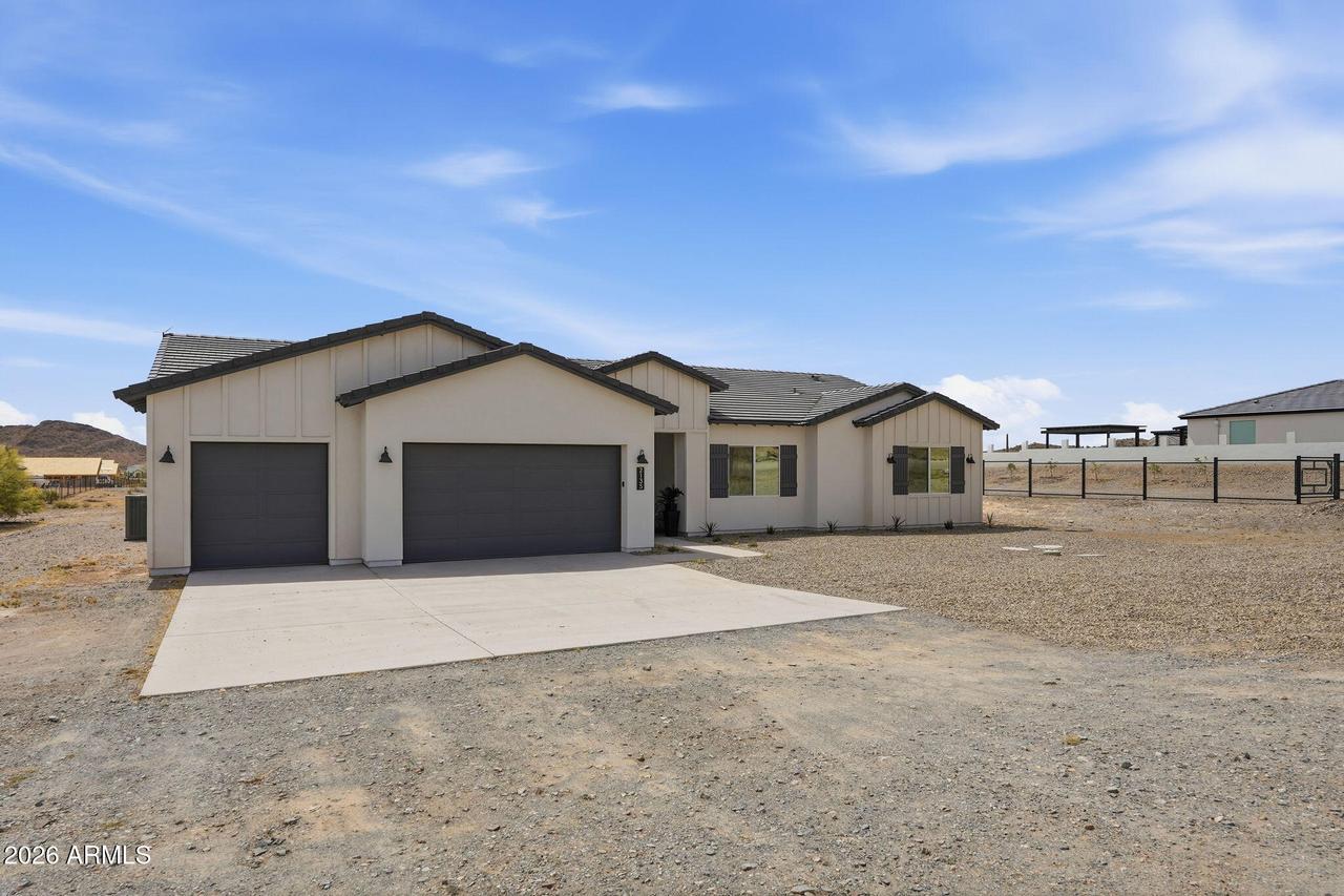 2135 W Josiah Tr., San Tan Valley, AZ 85144