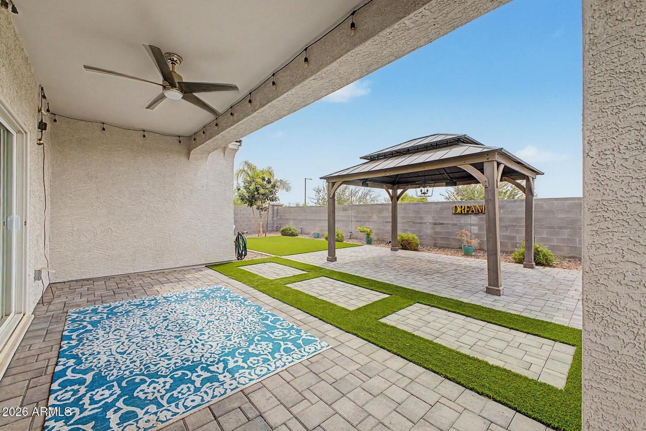18363 W Whispering Wind Dr., Surprise, AZ 85387