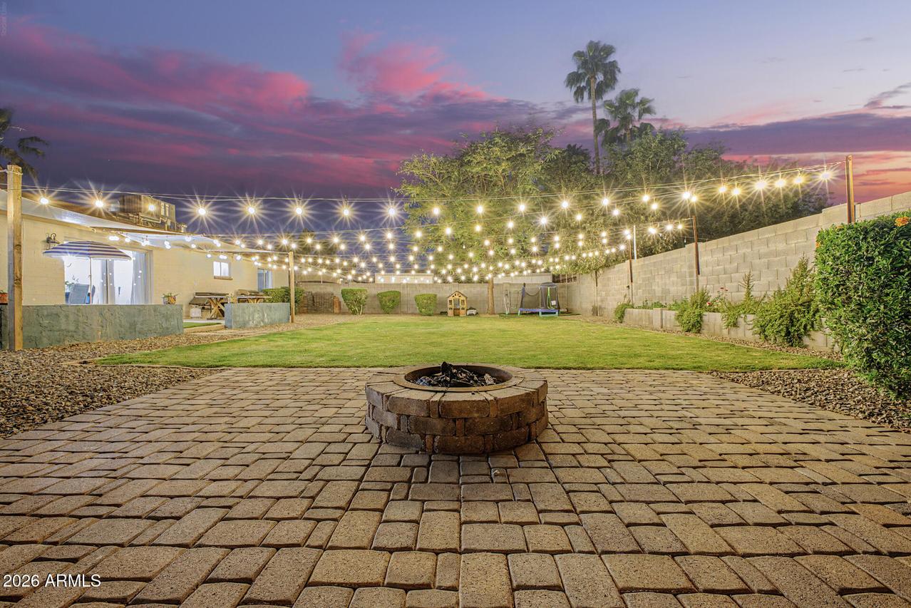 3348 E Anderson Dr., Phoenix, AZ 85032