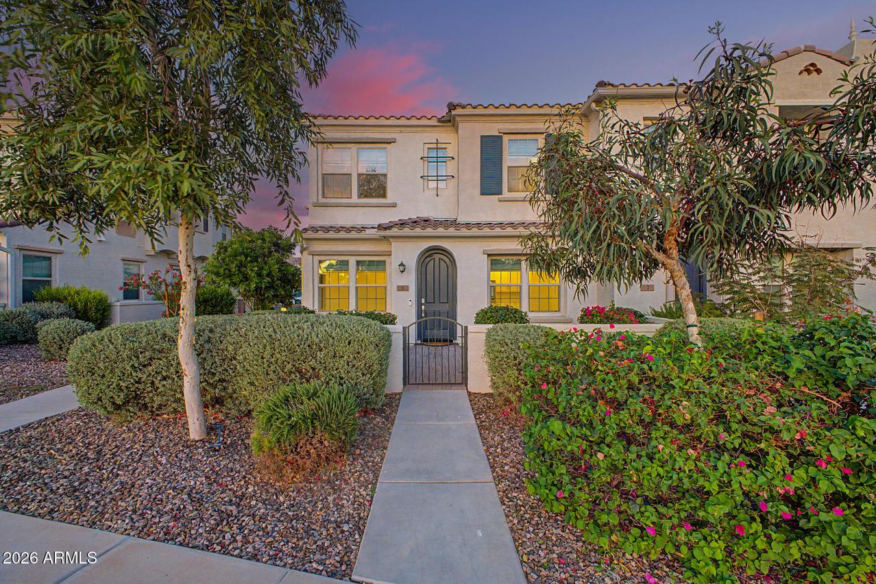 4077 S Sabrina Dr. #8, Chandler, AZ 85248