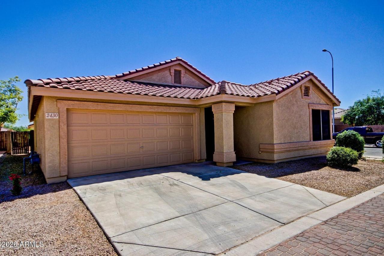 2430 E Peach Tree Dr., Chandler, AZ 85249