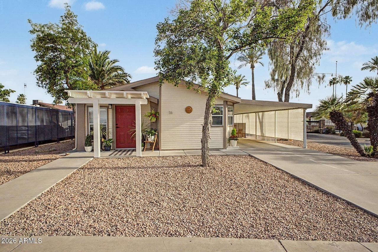 3104 E Broadway Rd. #16, Mesa, AZ 85204