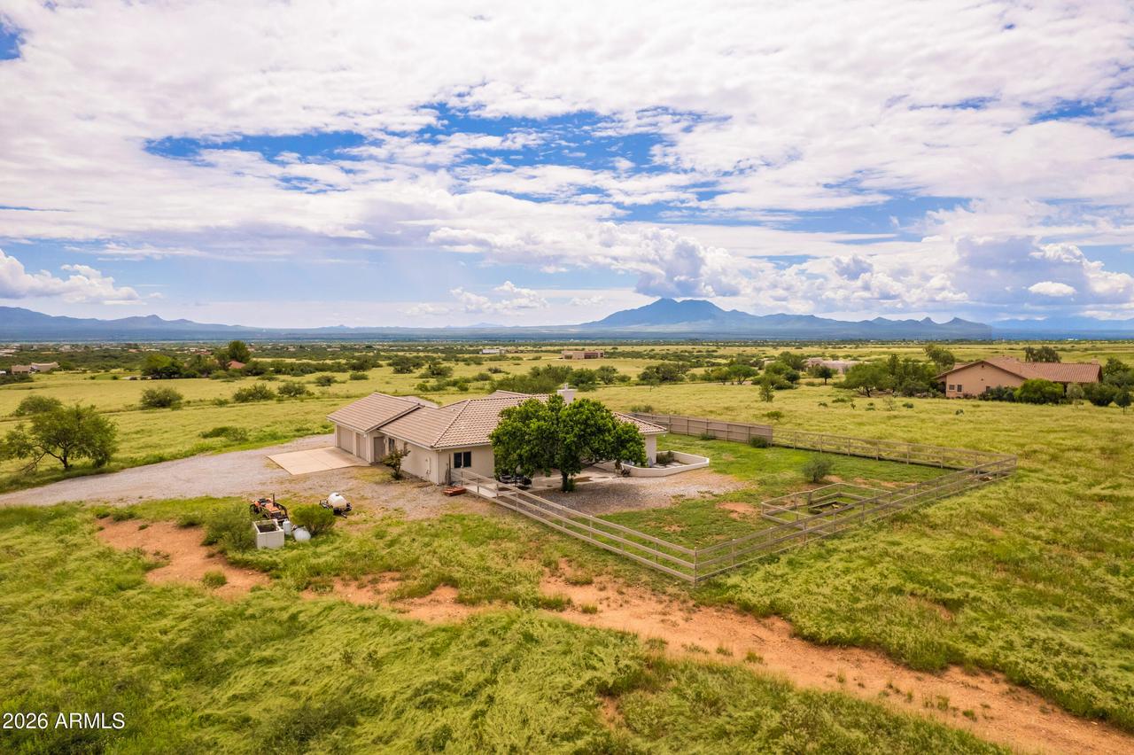 9354 S Deer Ridge Tr., Hereford, AZ 85615