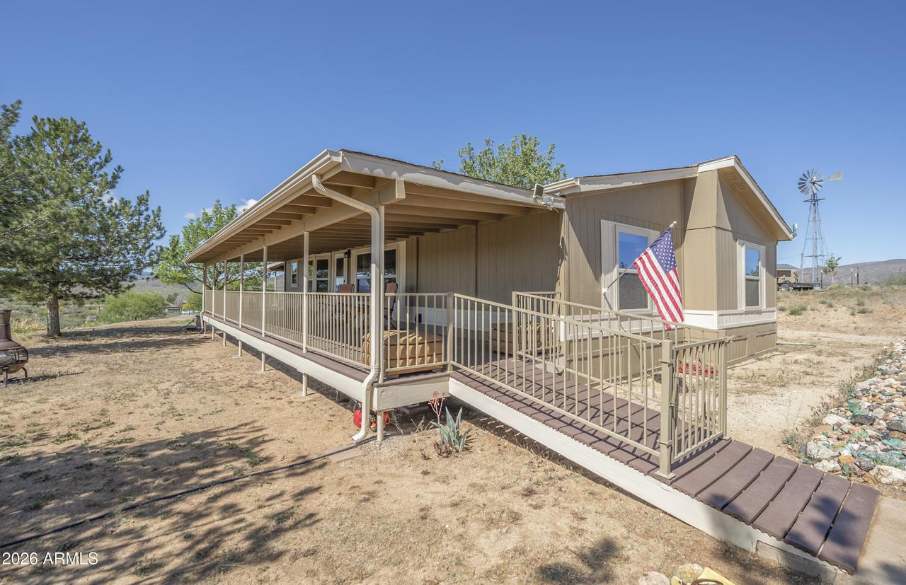 6790 S Windmill Rd., Skull Valley, AZ 86338