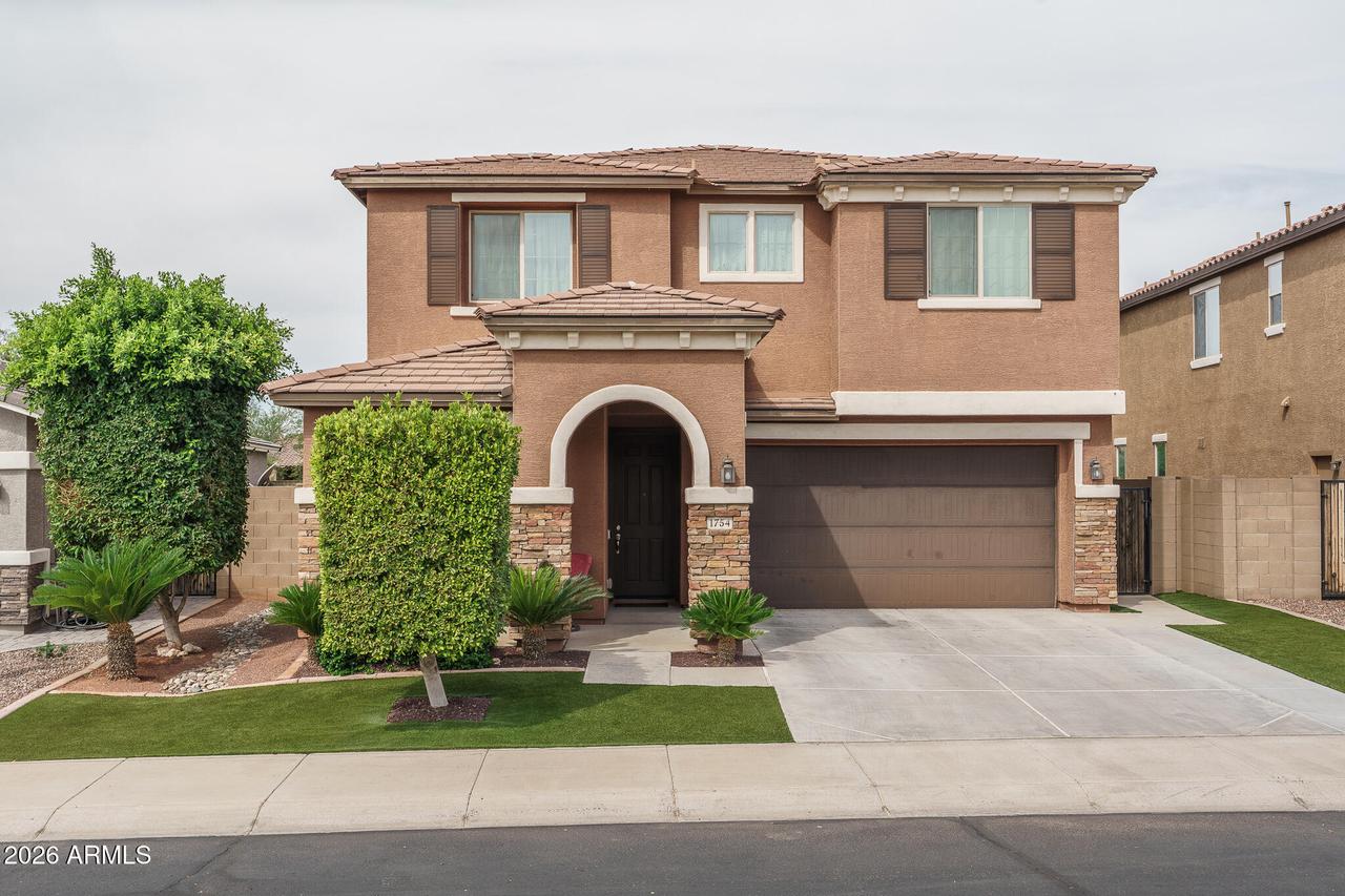 1754 N 212th Ln., Buckeye, AZ 85396