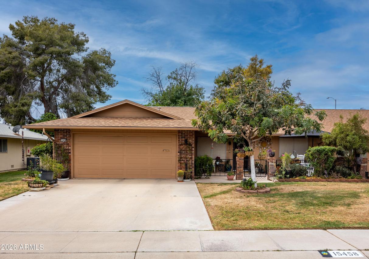 15458 N Lakeforest Dr., Sun City, AZ 85351