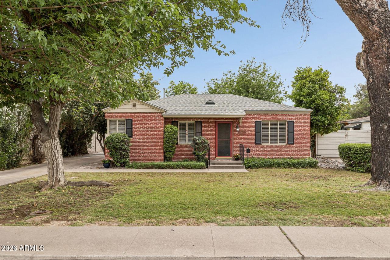 931 W Mackenzie Dr., Phoenix, AZ 85013