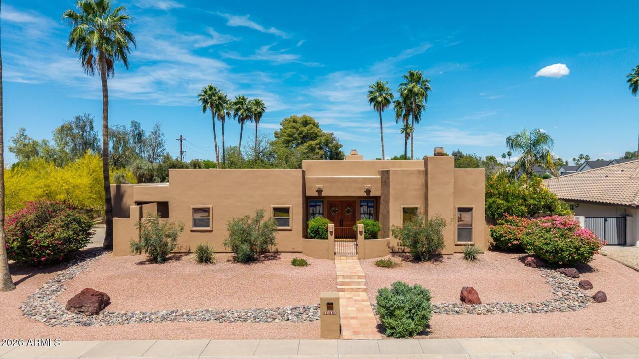 1010 W Claremont St., Phoenix, AZ 85013