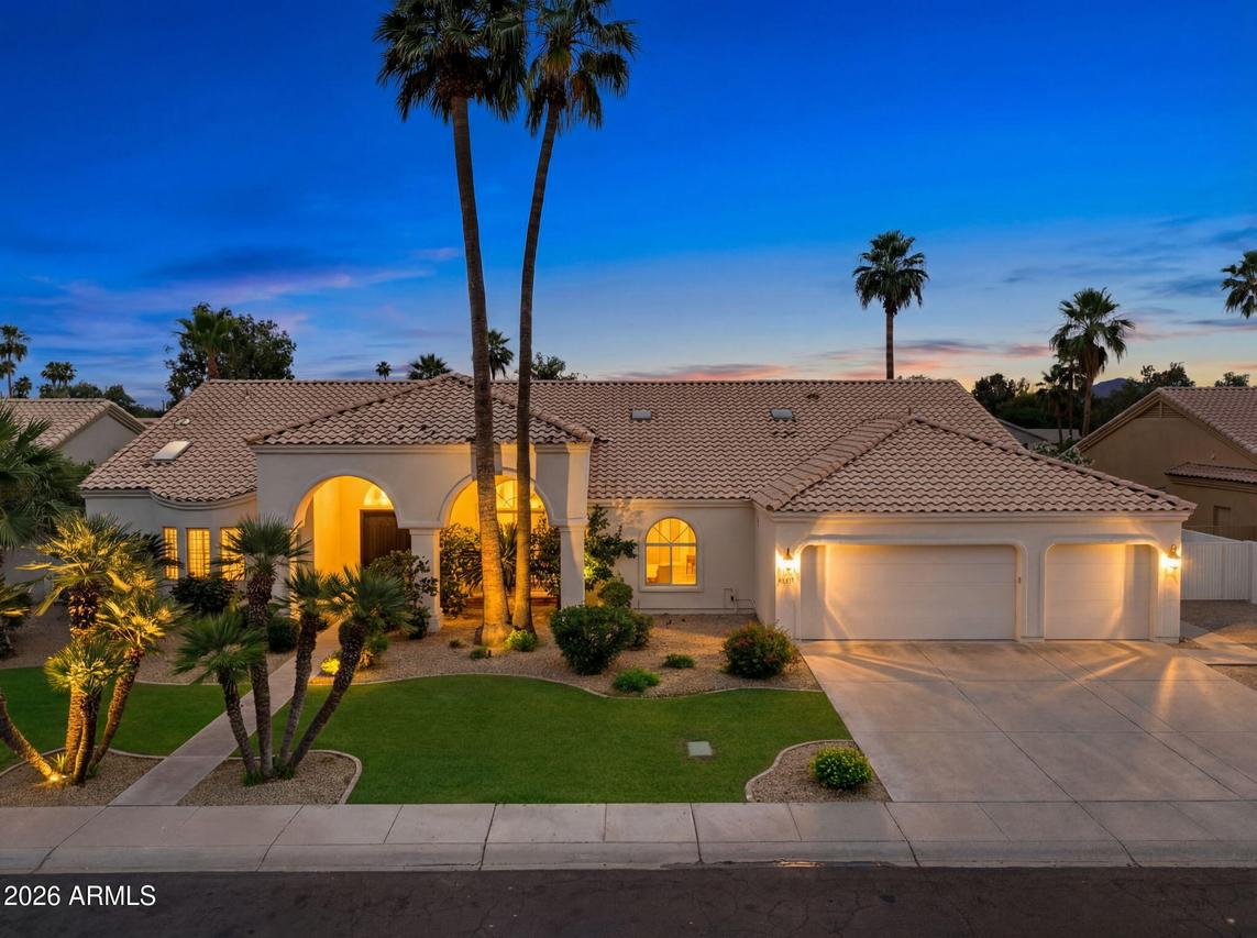 8627 E Corrine Dr., Scottsdale, AZ 85260