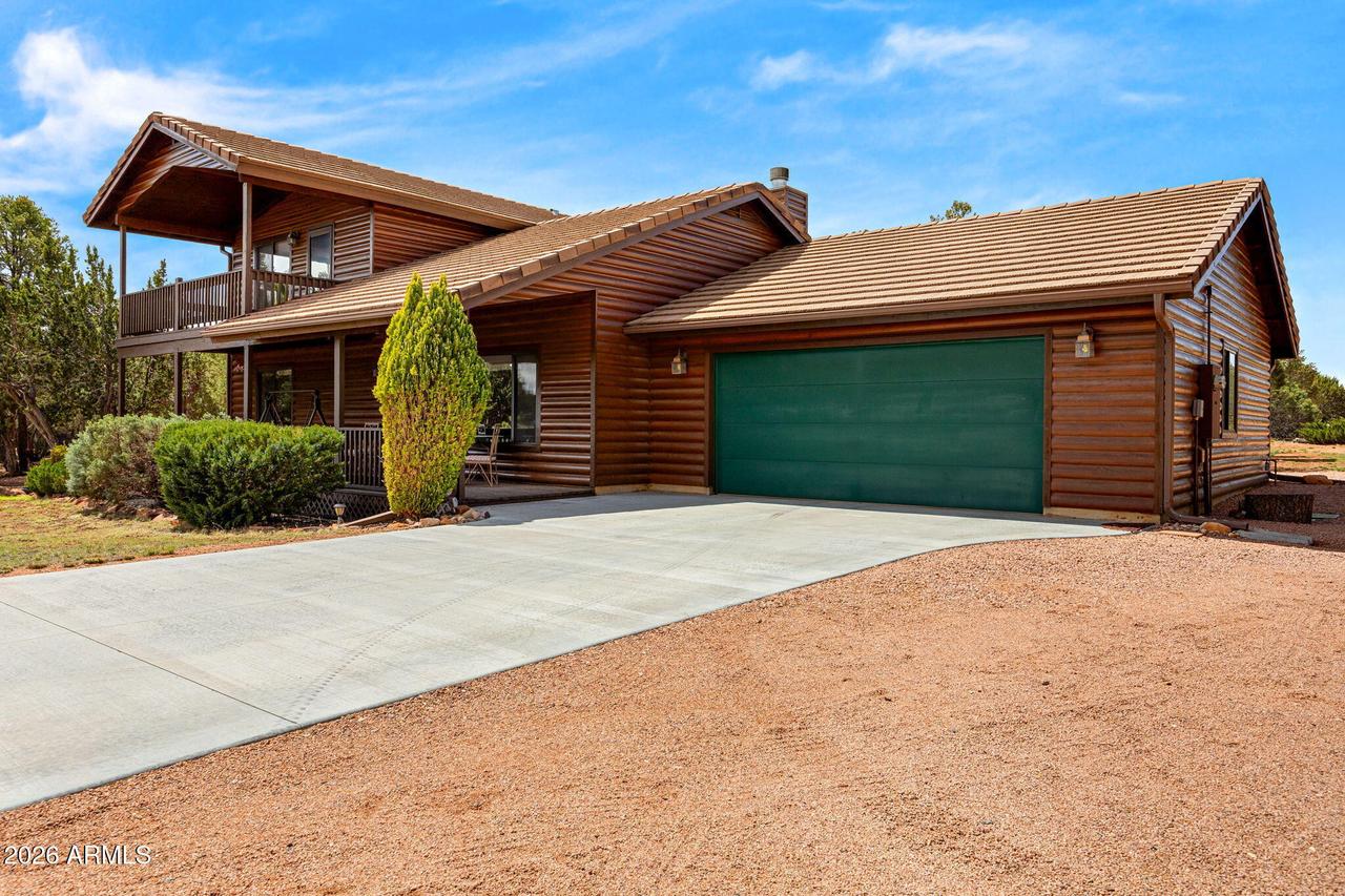 2788 Chandelle Ln., Overgaard, AZ 85933