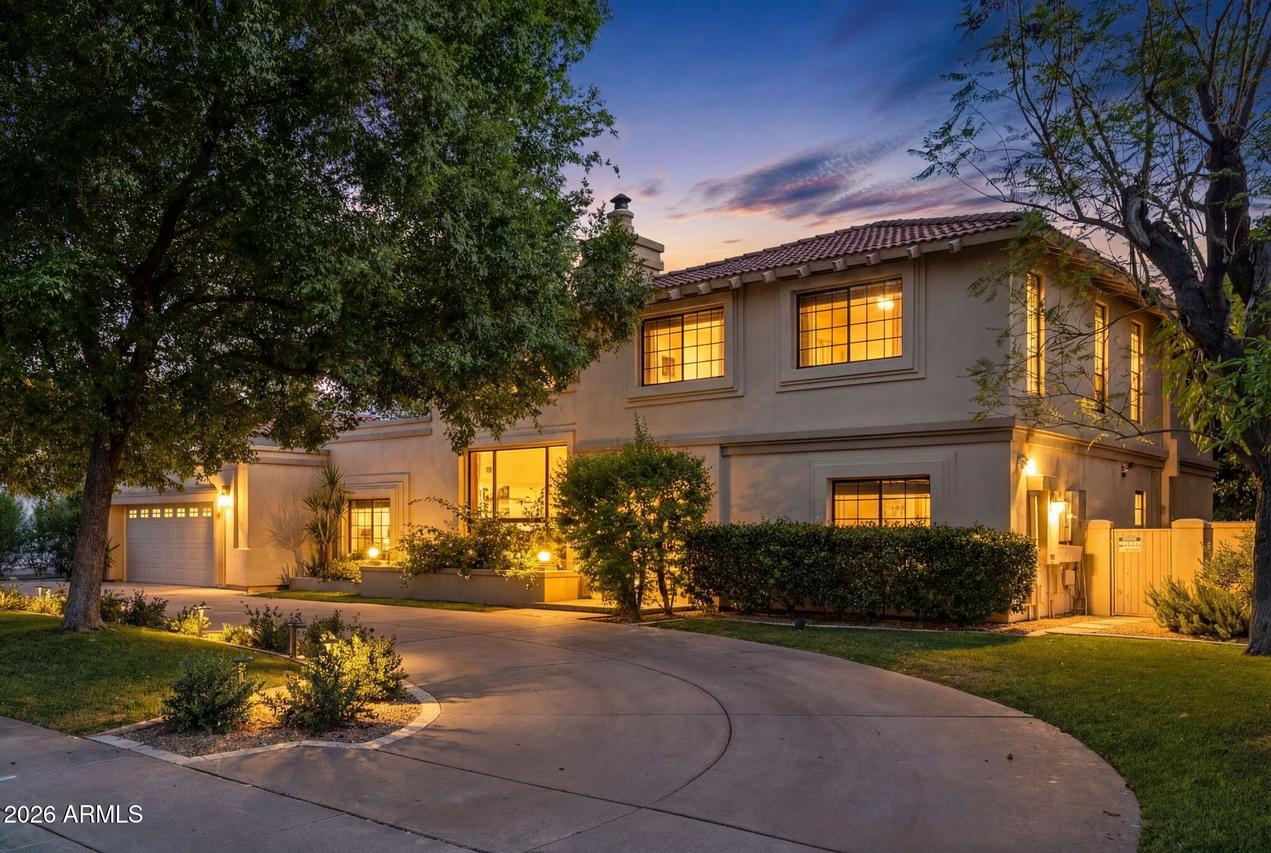 221 W Morten Ave., Phoenix, AZ 85021