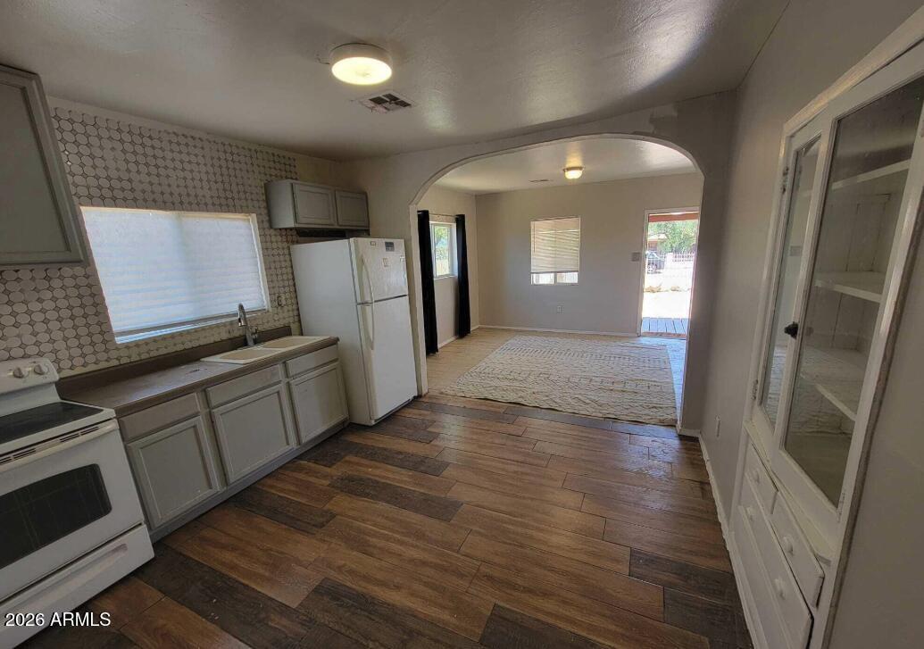 3641 W Mckinley St., Phoenix, AZ 85009