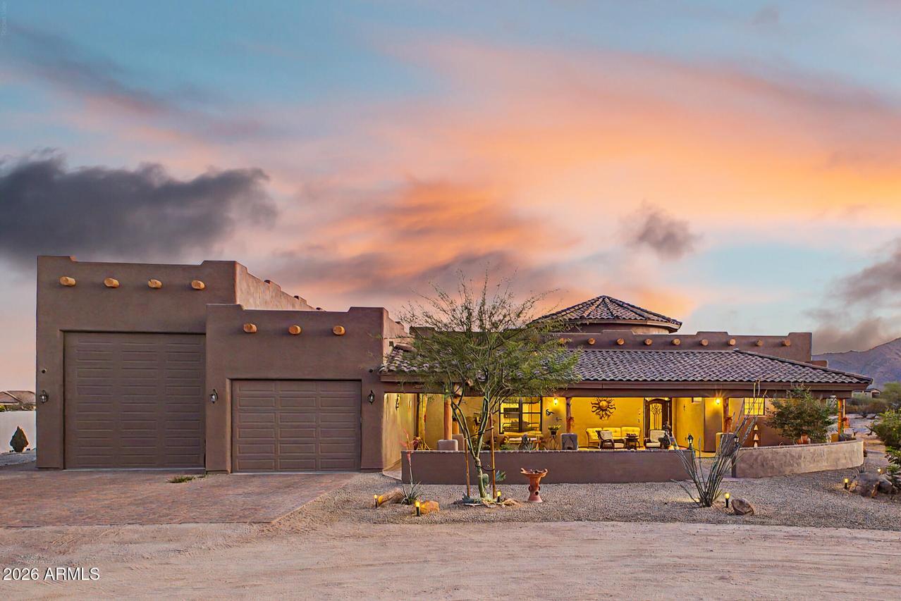 19211 W Seldon Ln., Waddell, AZ 85355