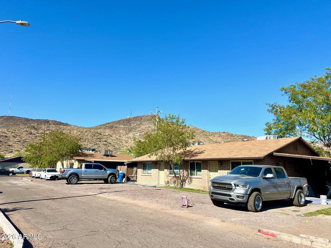 1615 W Desert Cove Ave., Phoenix, AZ 85029