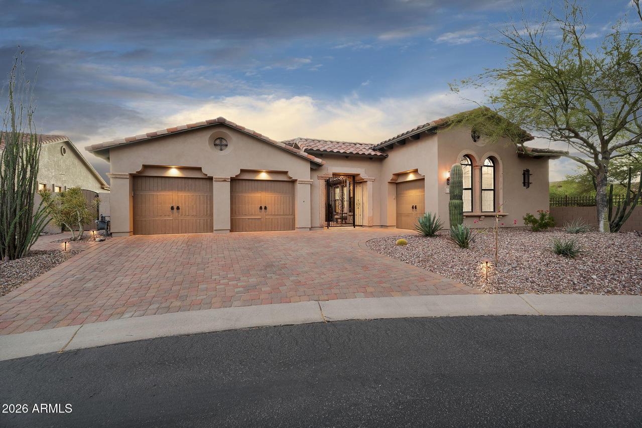 4062 N Goldcliff Cir., Mesa, AZ 85207