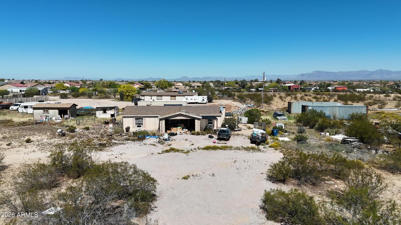 2738 W Rolls Rd., San Tan Valley, AZ 85144
