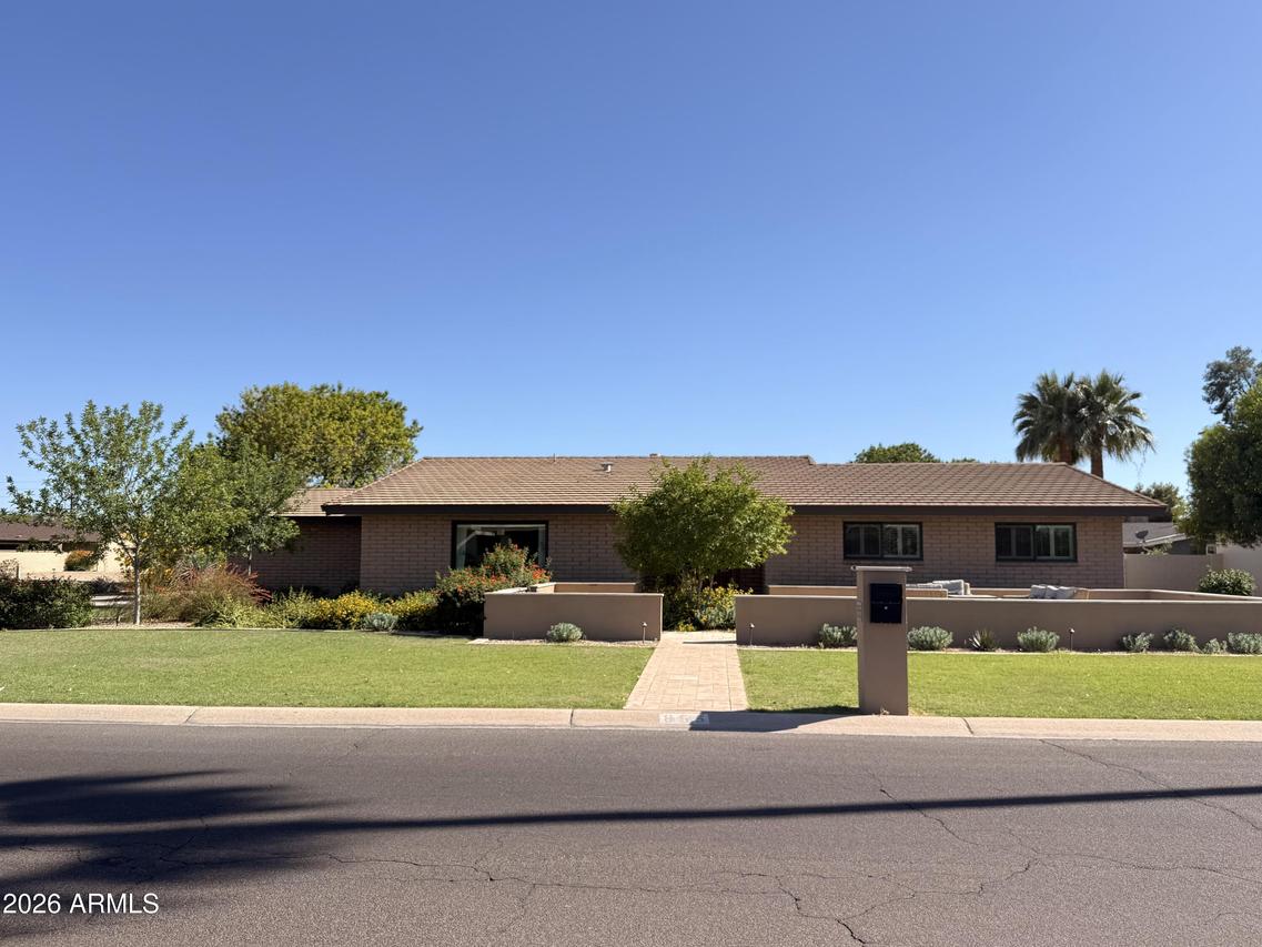 855 N Villa Nueva Dr., Litchfield Park, AZ 85340