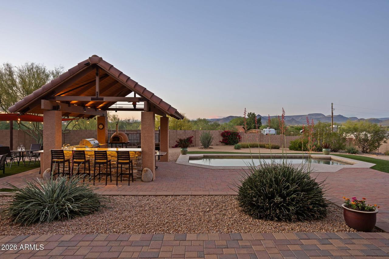 1314 E Coyote Wash Dr., Phoenix, AZ 85085