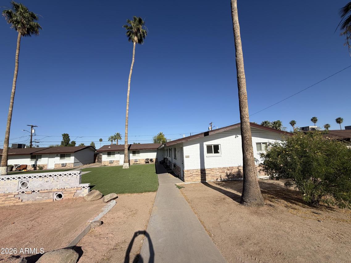 3325 N 66th St., Scottsdale, AZ 85251