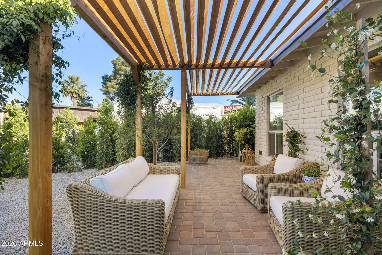 2811 E Corrine Dr., Phoenix, AZ 85032