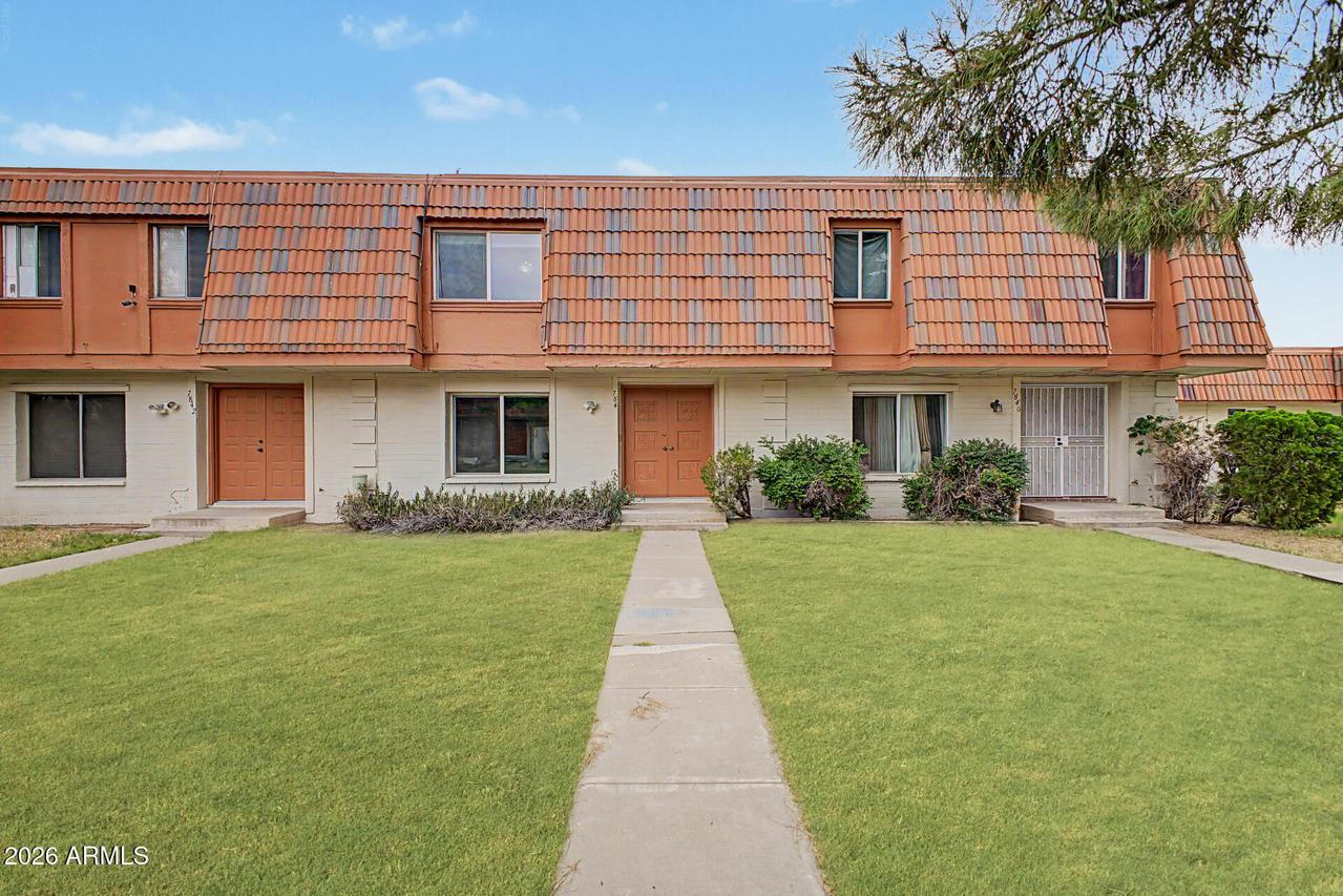 7844 N 47th Ave., Glendale, AZ 85301