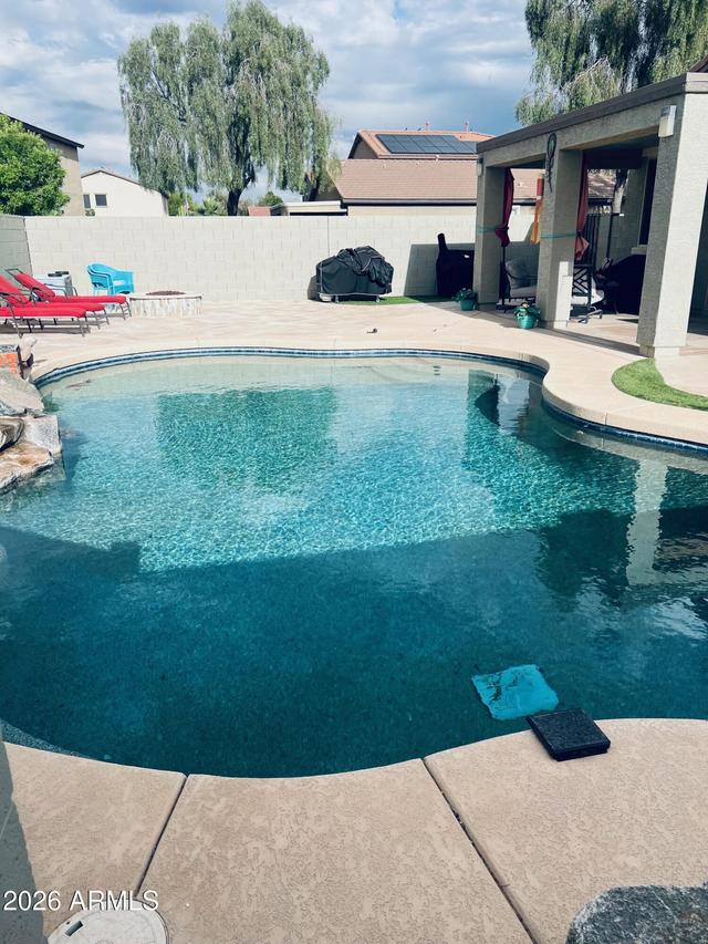 196 E Gold Dust Way, San Tan Valley, AZ 85143