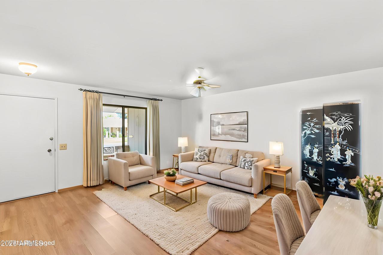 10801 W Caron Dr., Sun City, AZ 85351