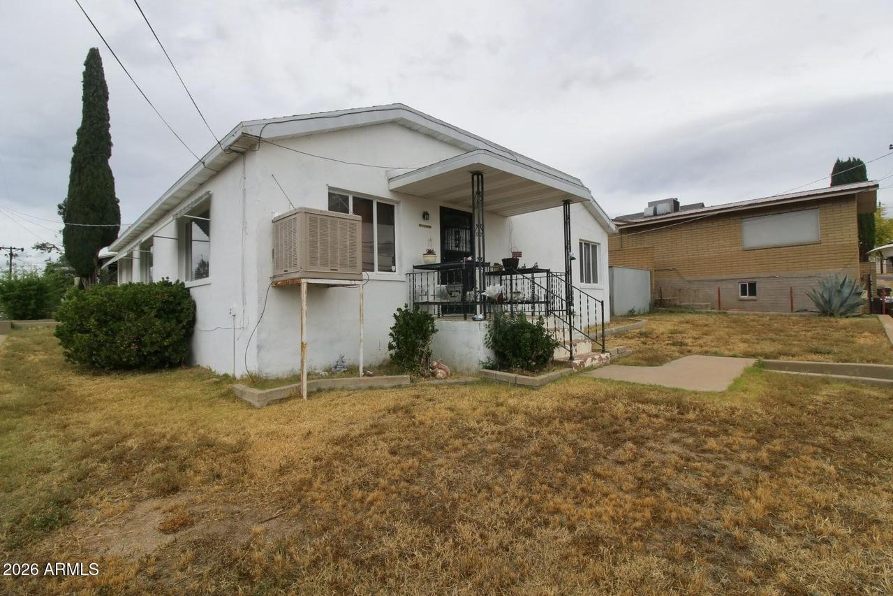 401 E Cedar St., Globe, AZ 85501