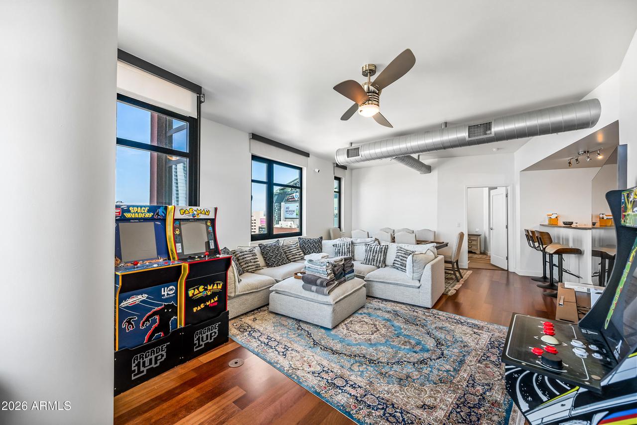 310 S 4th St. #905, Phoenix, AZ 85004