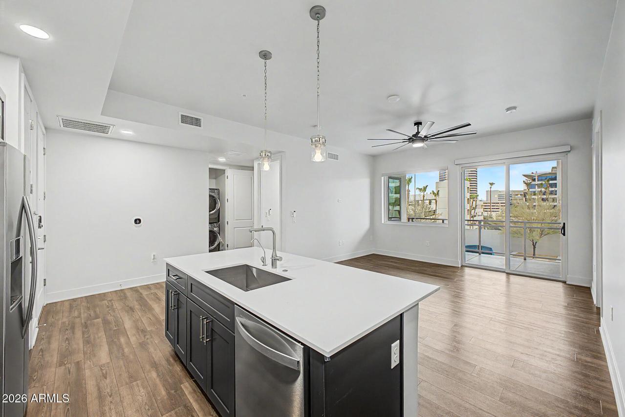 3131 N Central Ave. #4011, Phoenix, AZ 85012