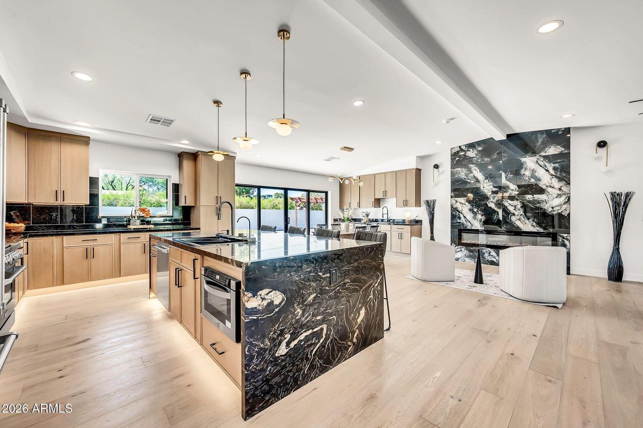 5125 E Mulberry Dr., Phoenix, AZ 85018