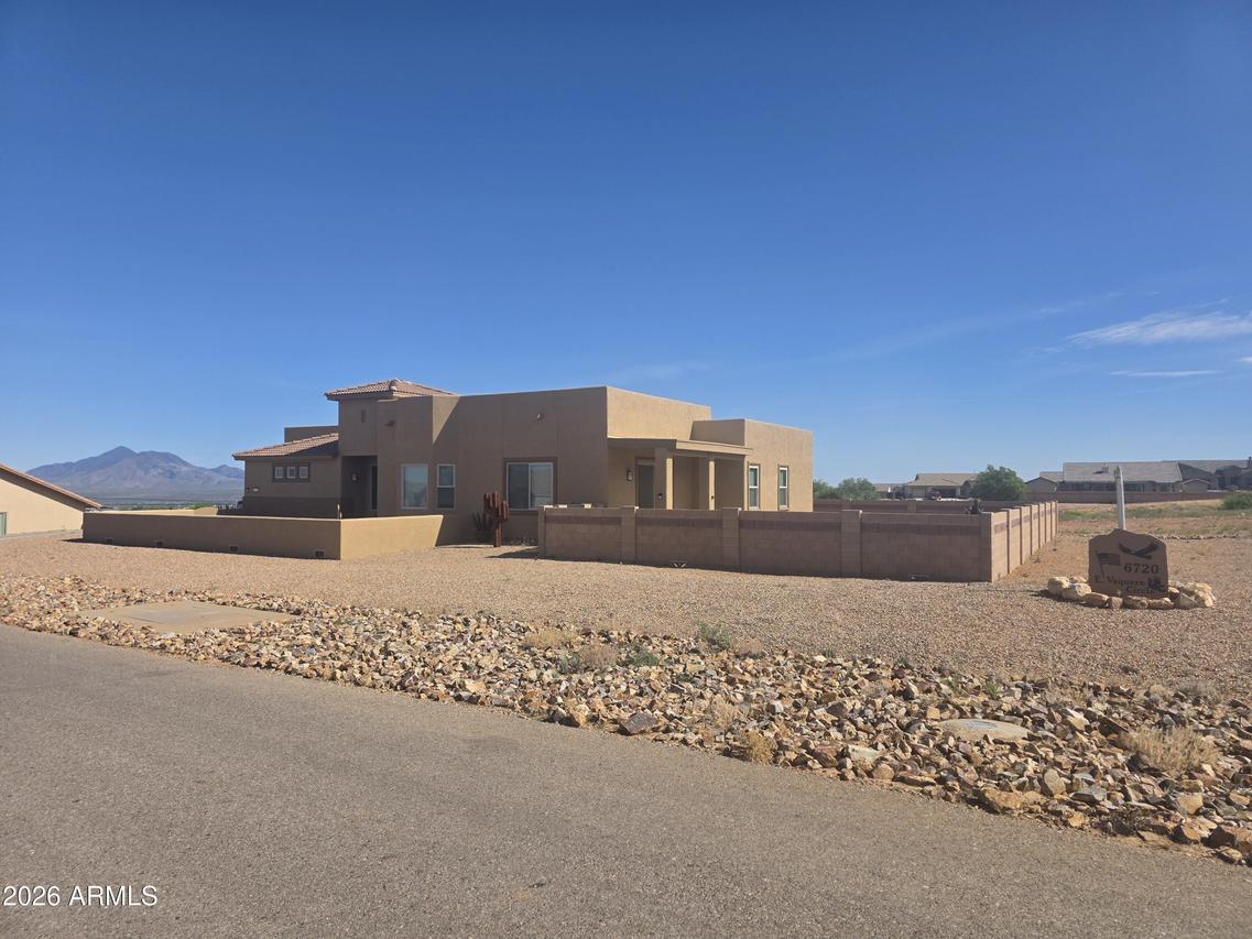 6720 E Vaquero Cir., Hereford, AZ 85615