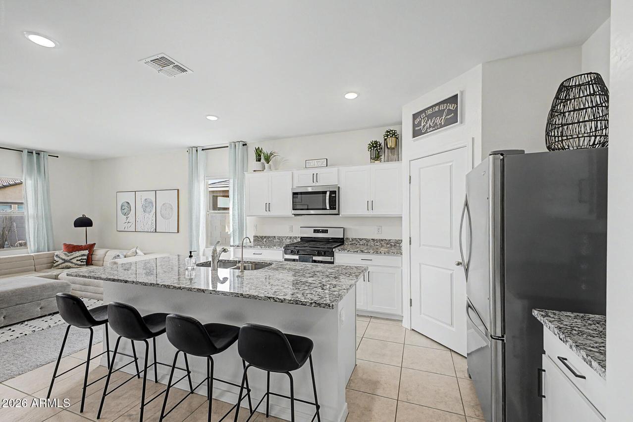 5631 W Moody Tr., Laveen, AZ 85339