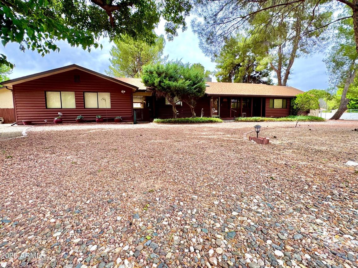 4310 N Lake View Dr., Rimrock, AZ 86335