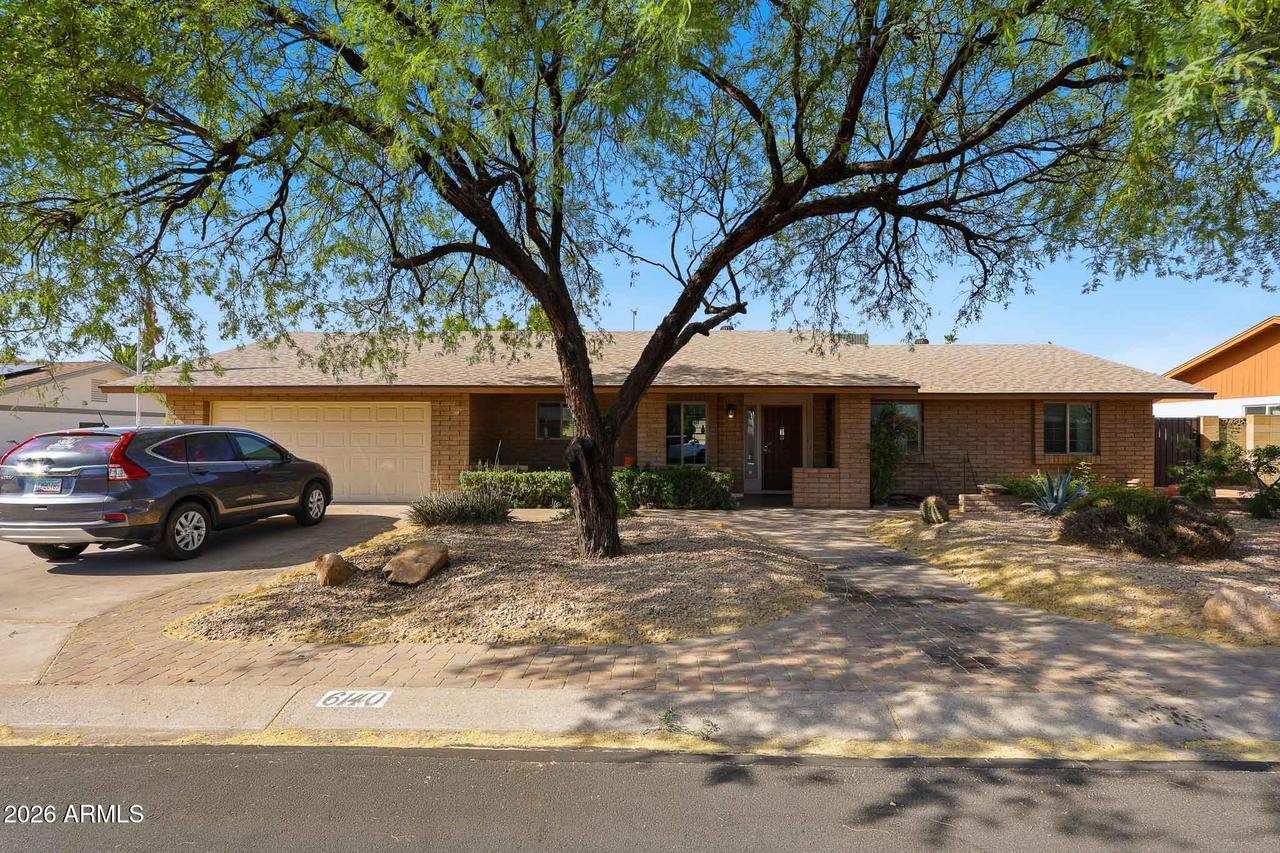 6140 E Hobart St., Mesa, AZ 85205