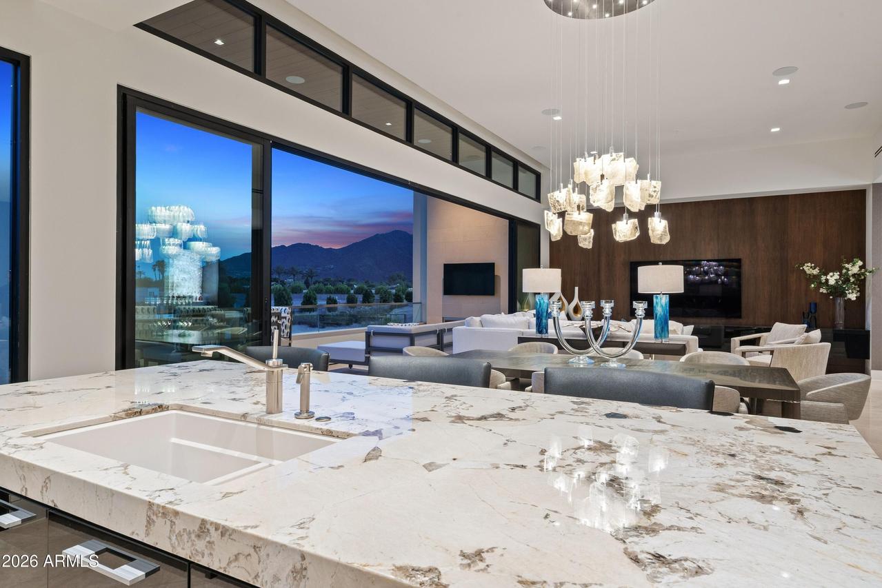 6587 N Palmeraie Blvd. #2046, Paradise Valley, AZ 85253