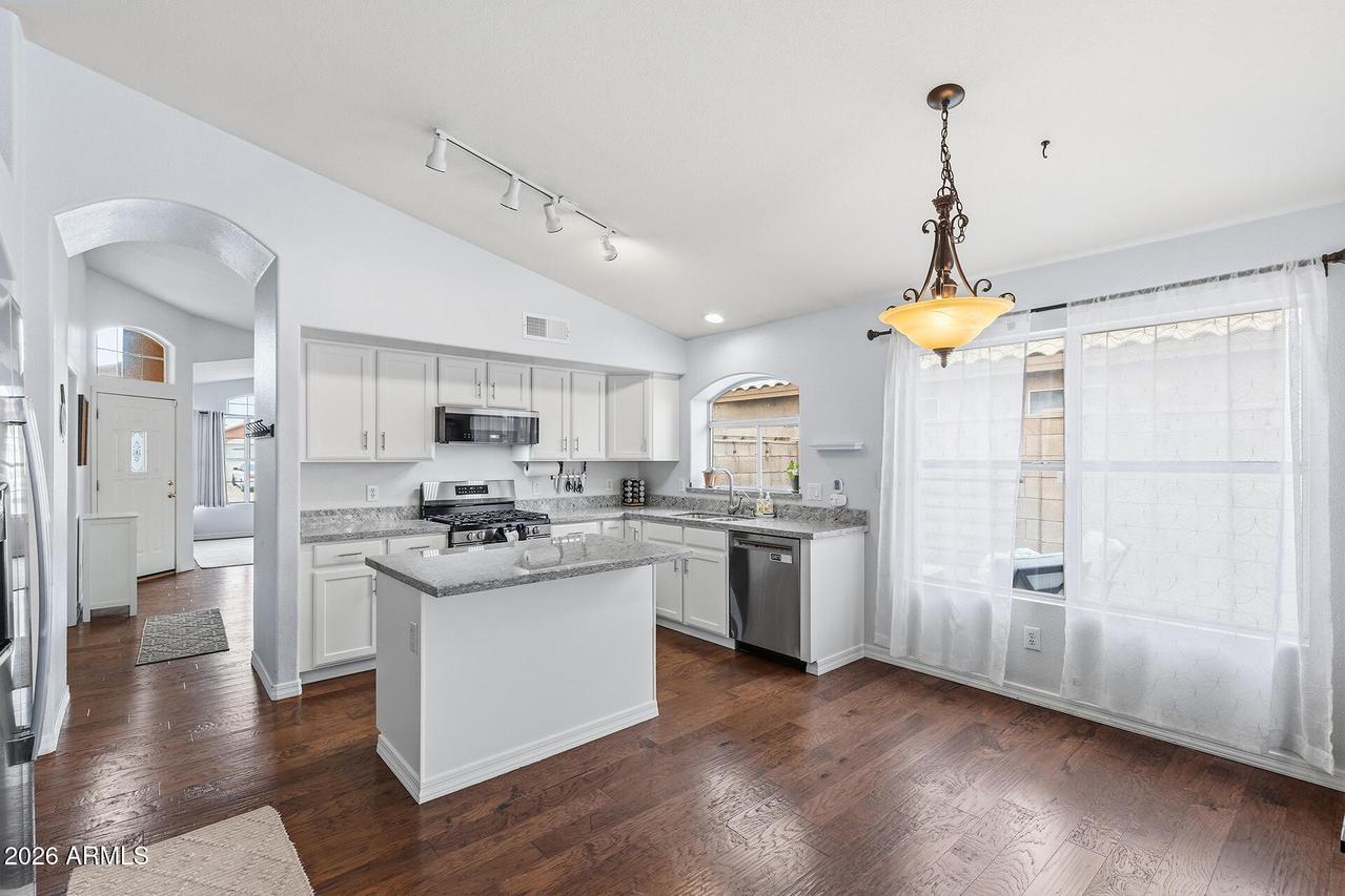 9649 W Irma Ln., Peoria, AZ 85382