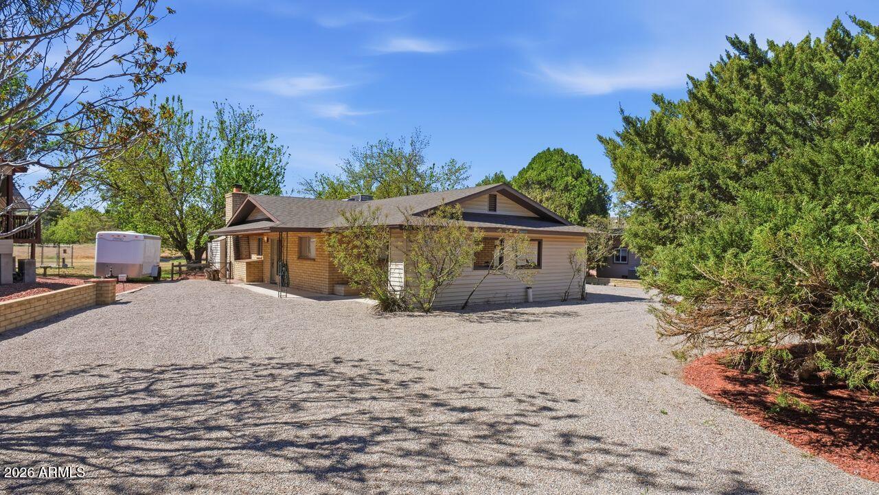 3555 E Rimrock Dr., Rimrock, AZ 86335