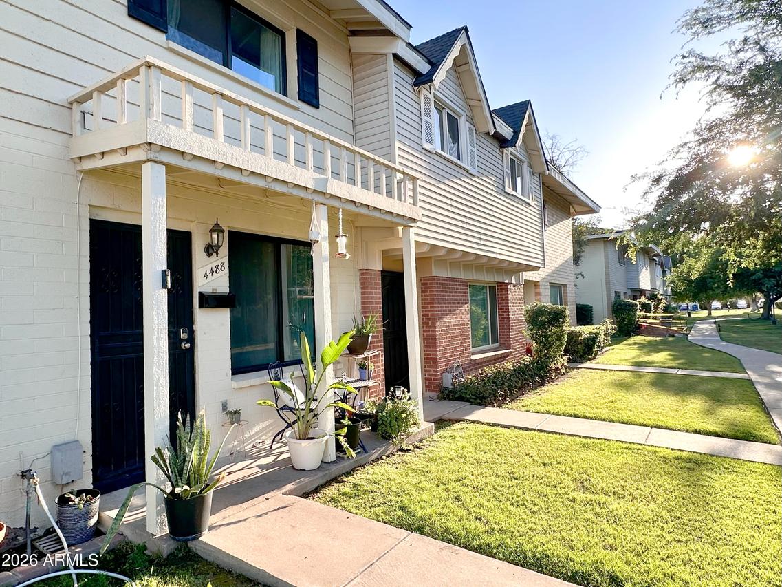 4488 E Belleview St., Phoenix, AZ 85008
