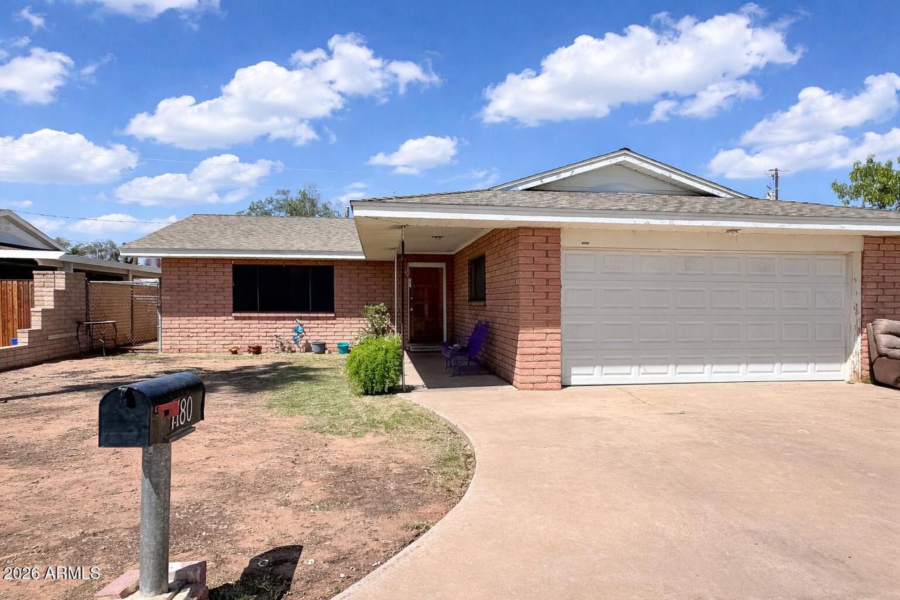 1180 E Brenda Dr., Casa Grande, AZ 85122