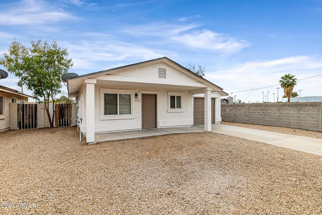 8075 W Cherry Hills Dr., Peoria, AZ 85345