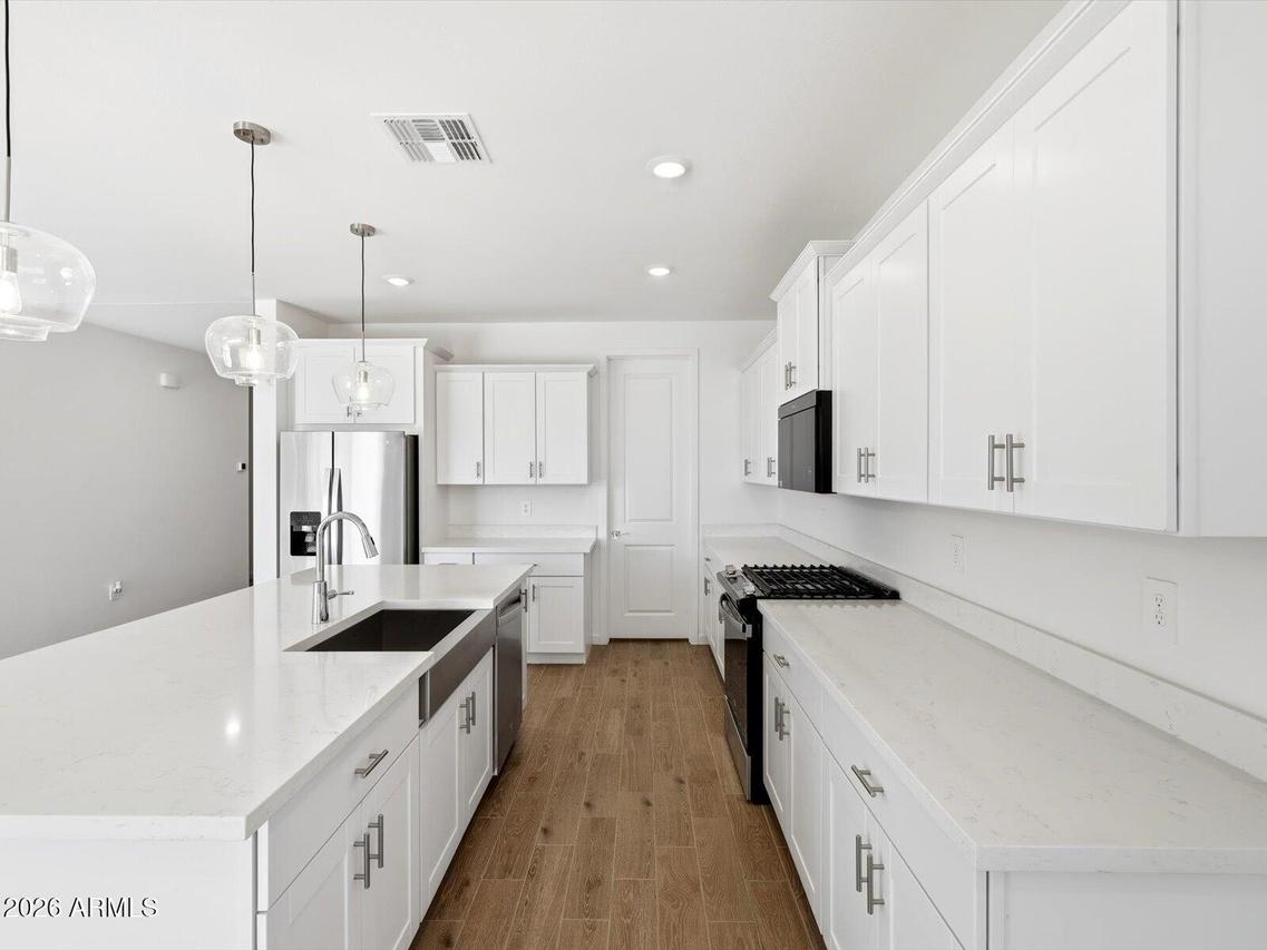 8428 W Saratoga Way, Florence, AZ 85132