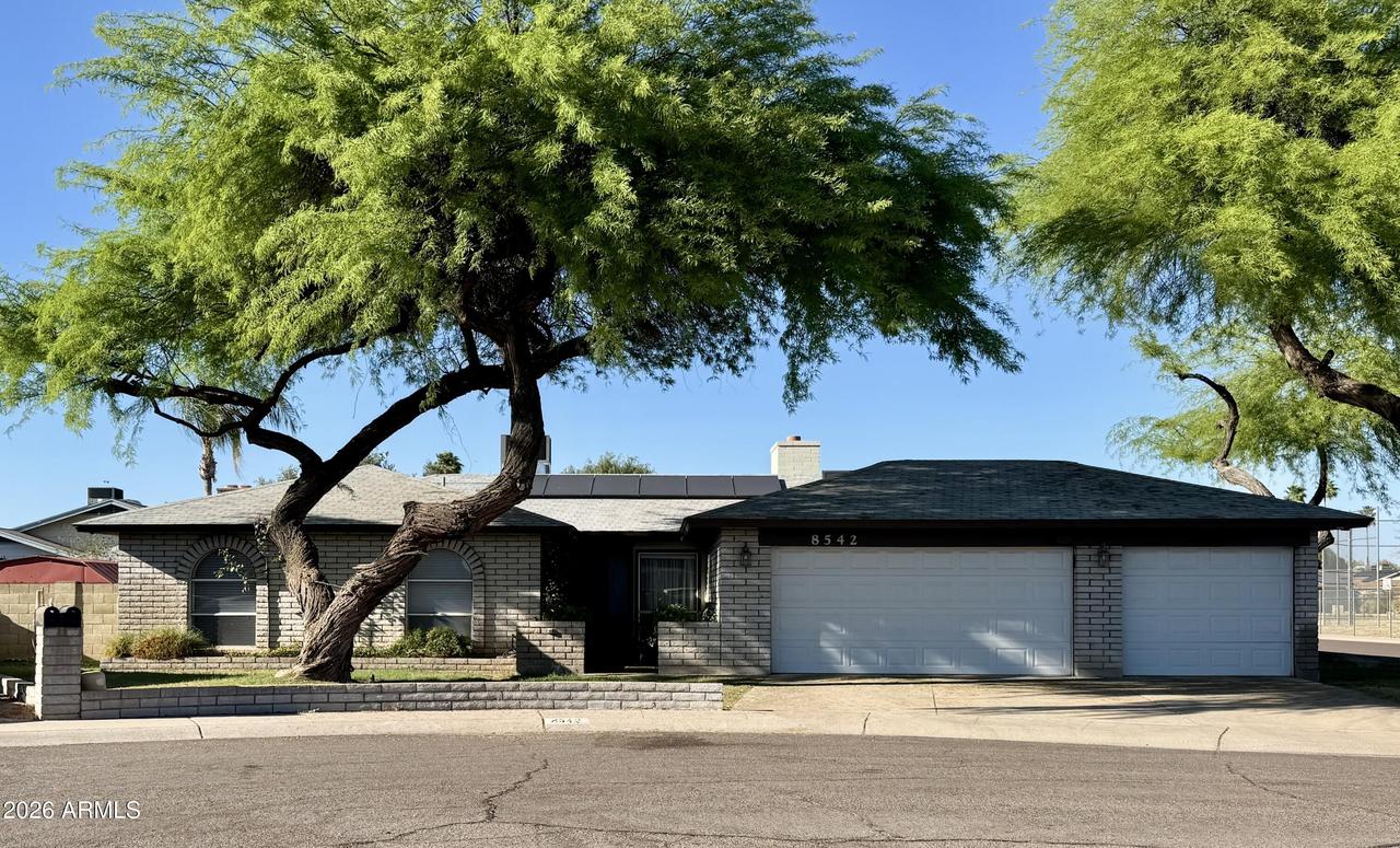 8542 N 48th Ln., Glendale, AZ 85302