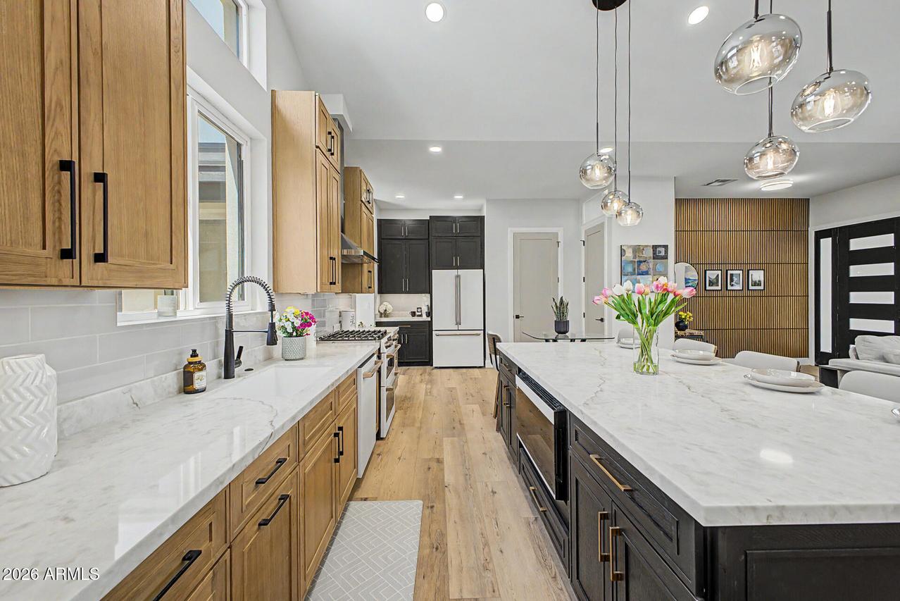 9024 N 28th St., Phoenix, AZ 85028