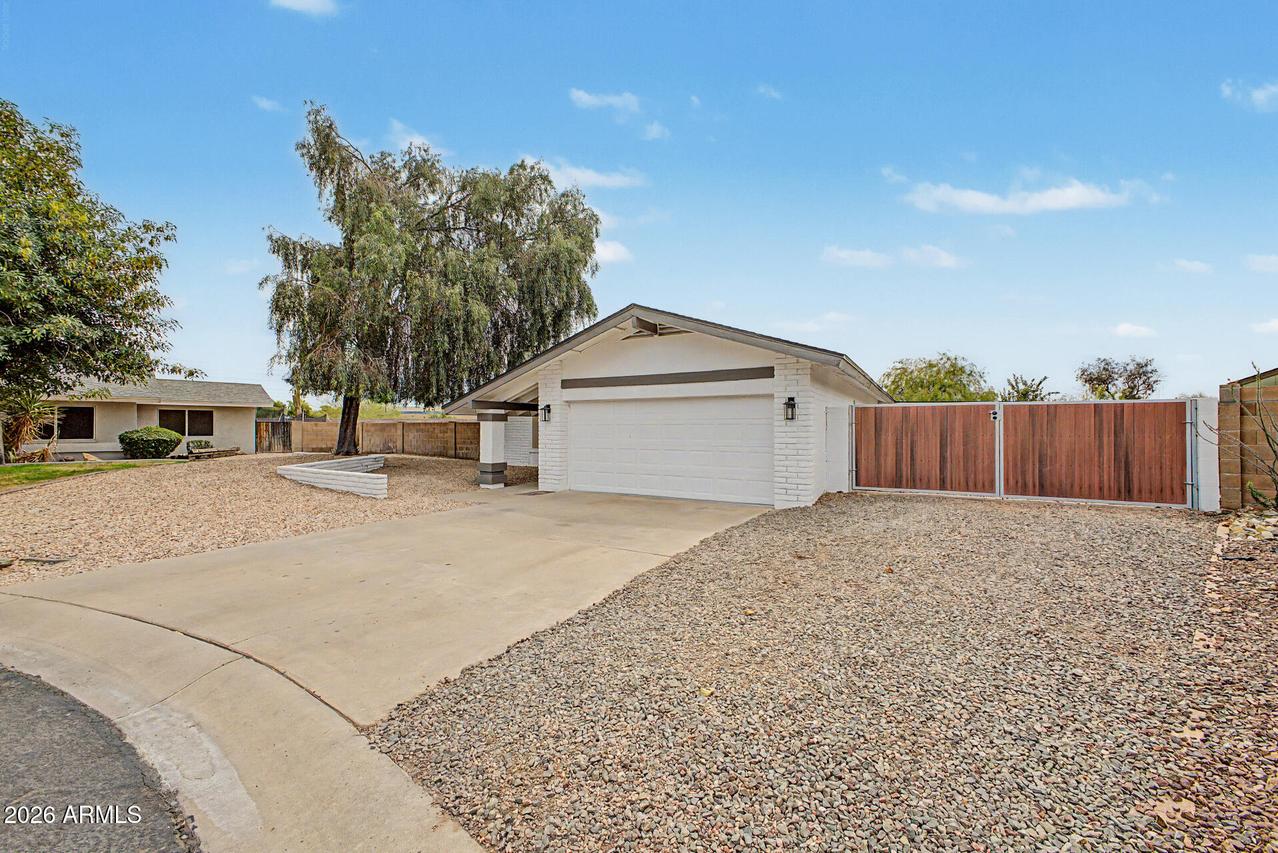 356 S Moreno Cir., Litchfield Park, AZ 85340