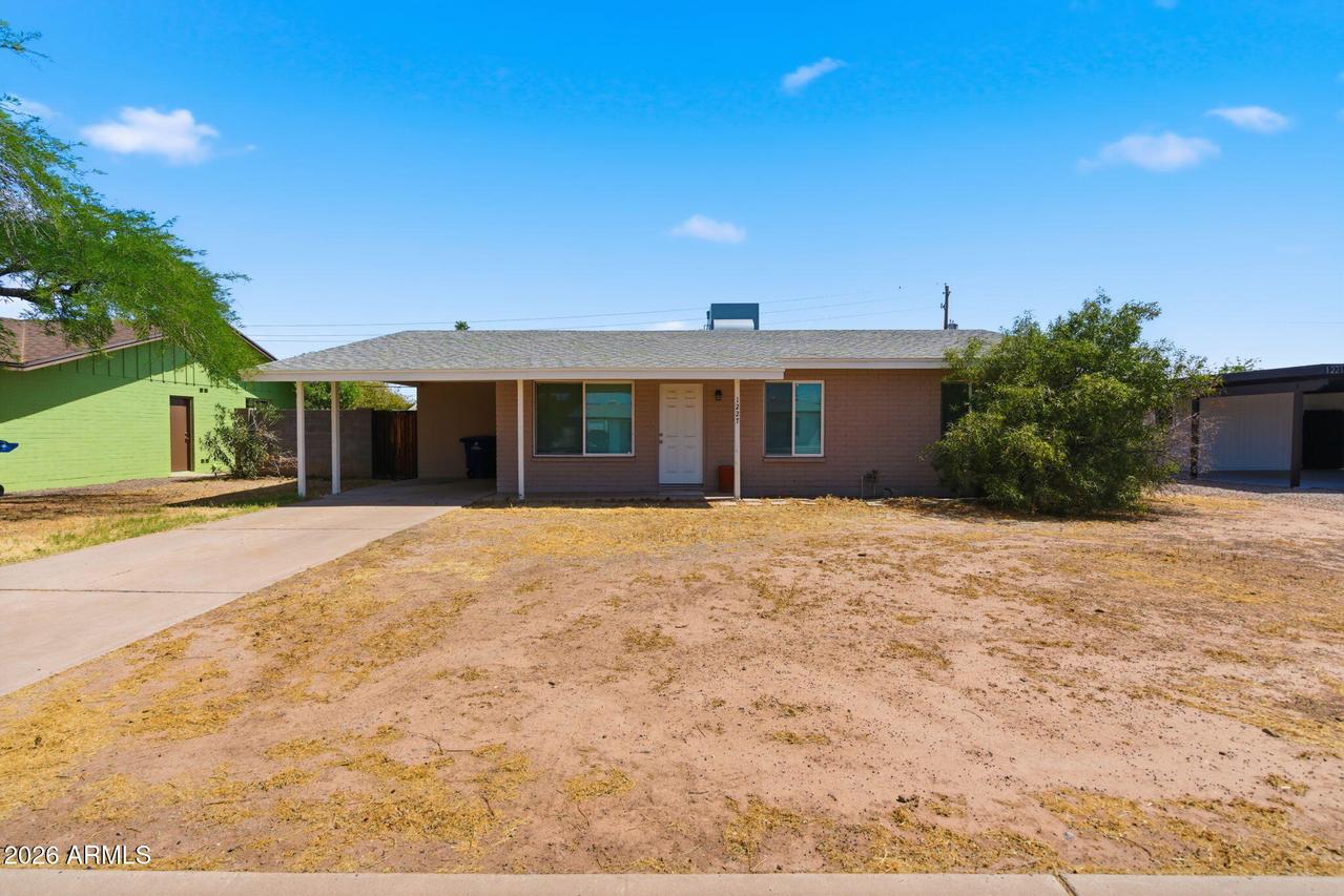 1227 E Broadmor Dr., Tempe, AZ 85282