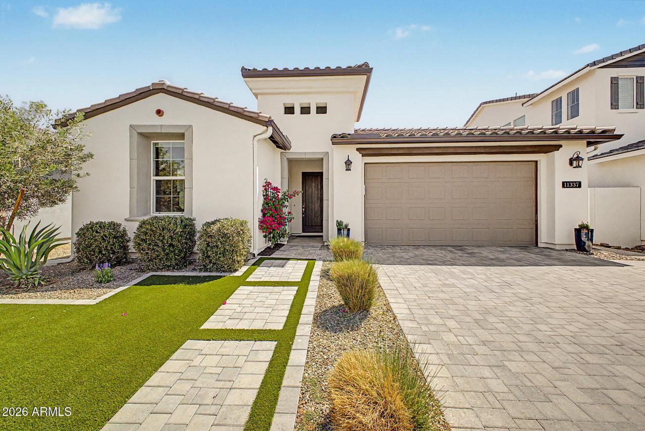 11337 N Luckenbach St., Surprise, AZ 85388