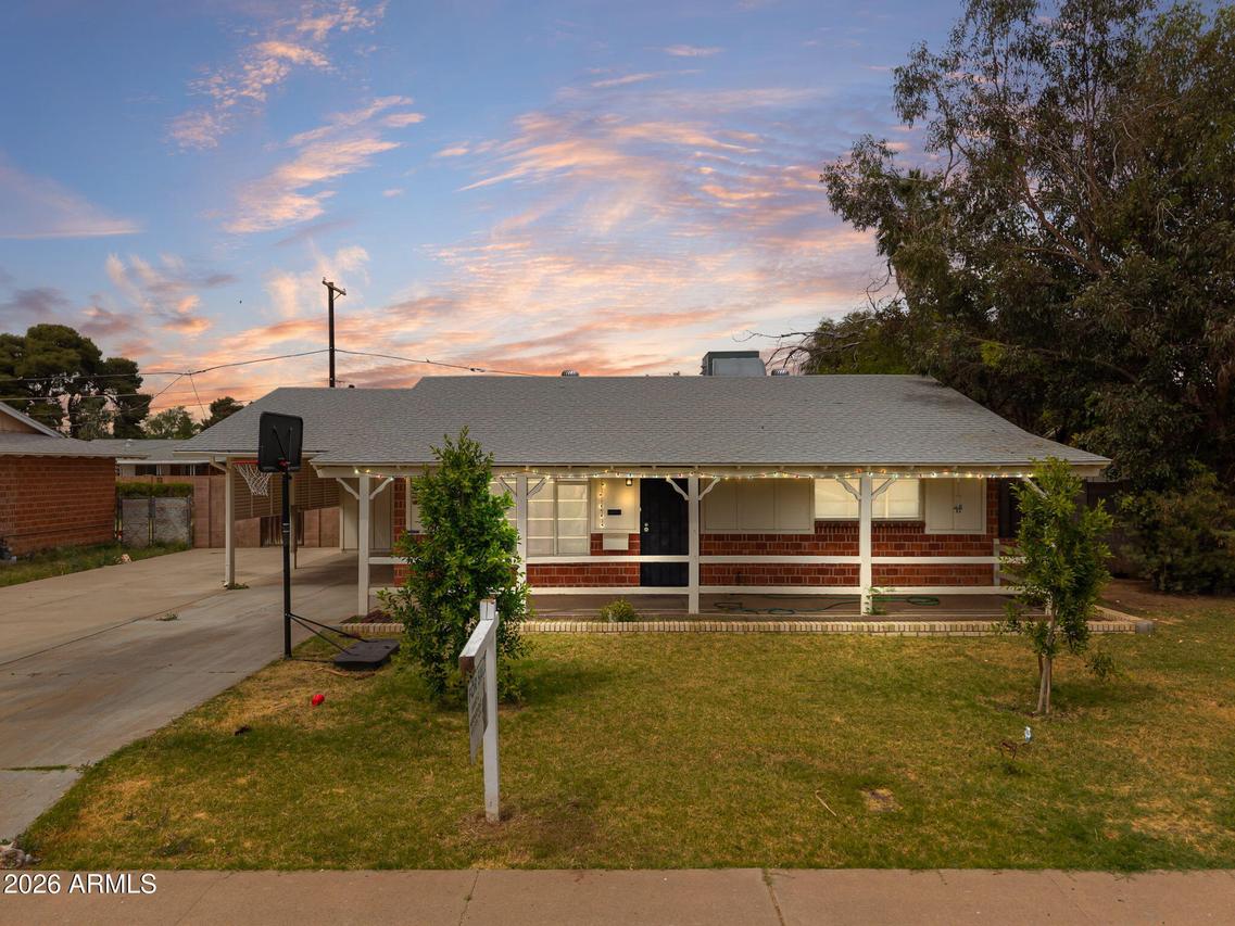 3922 W Sierra Vista Dr., Phoenix, AZ 85019