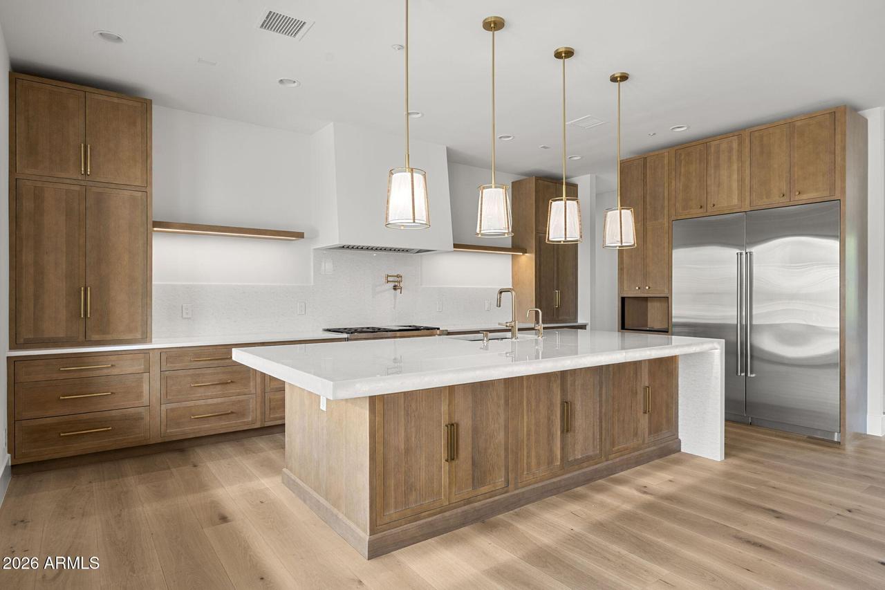 10980 E Winchcomb Dr., Scottsdale, AZ 85255