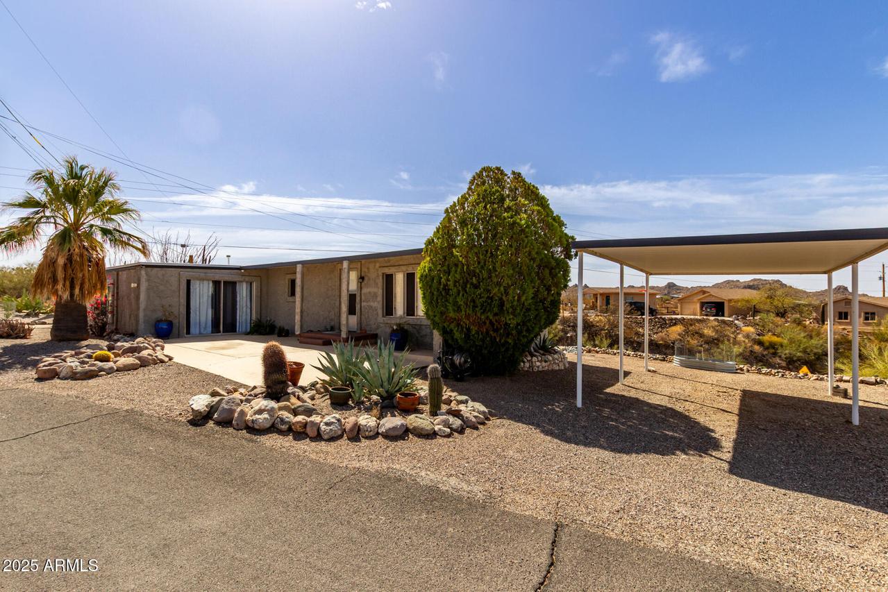 30 N Lilly Ct., Queen Valley, AZ 85118